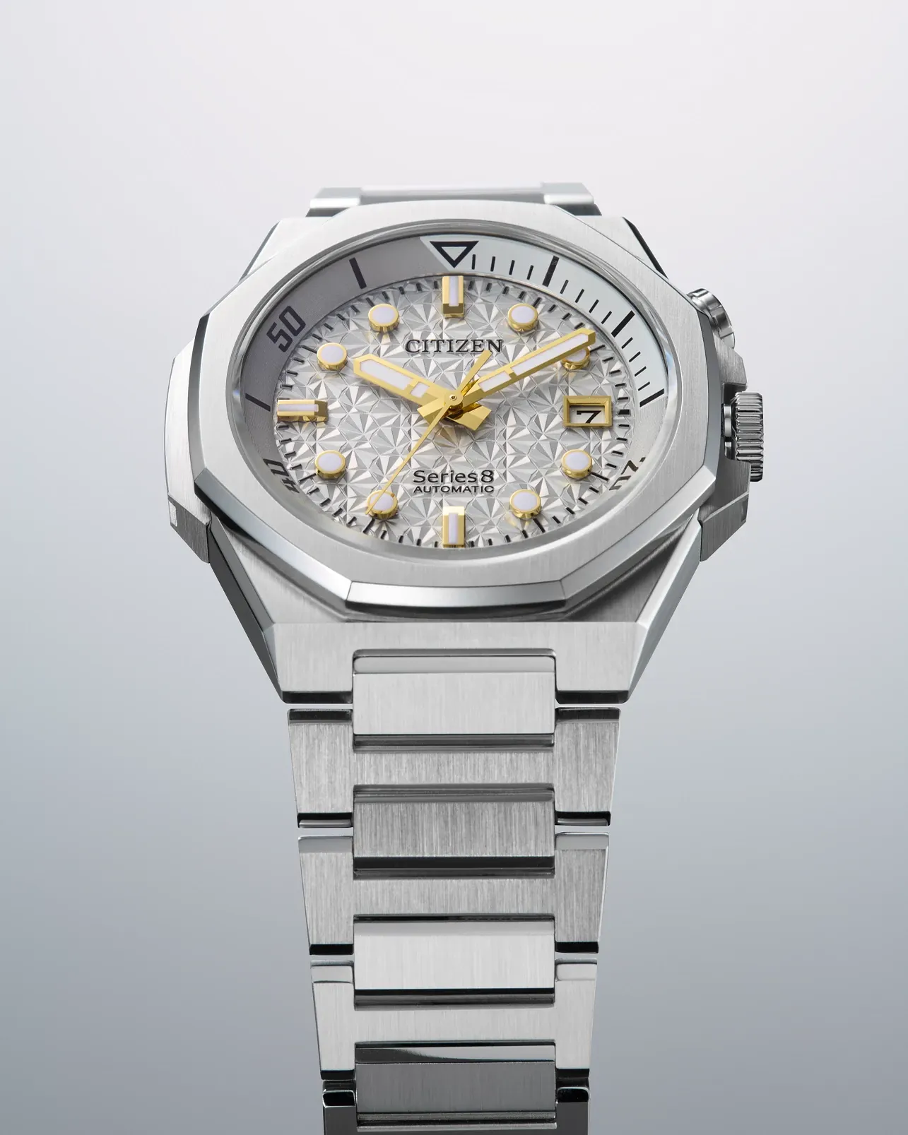 Series8 890 City Lights Silver-Tone Dial Stainless Steel Bracelet